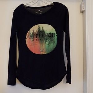 AEO, Ladies long sleeved, light weight shirt. XS